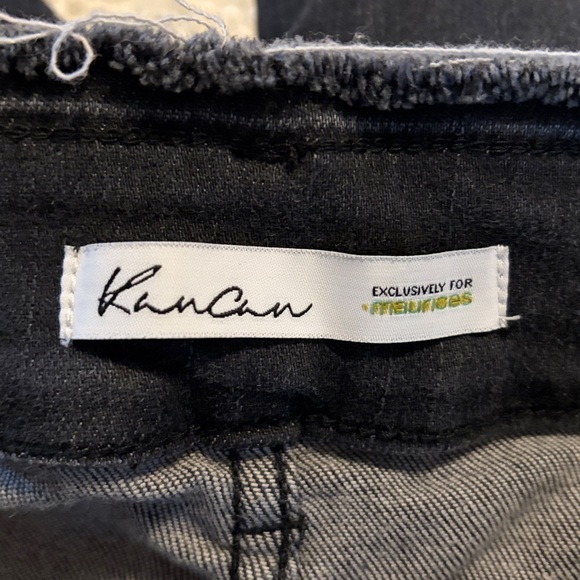 Distressed Jean - Picture 3 of 4